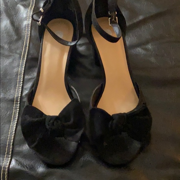 🌻🌻c p Black suede chunky heel suede sandal - Picture 2 of 3